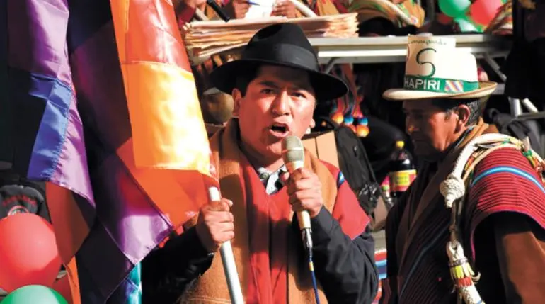 bolivia-bloqueos-ponchos-rojos-renuncia-luis-arce