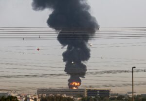 EE.UU. ataca instalaciones de misiles de Irán ubicados cerca del Estrecho de Ormuz