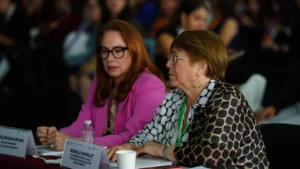 498320b8088e4cddb53eda155742b301