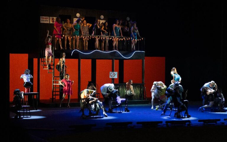 dd3faf00c4414fb89e88165a965a4ede