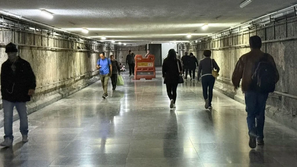 112ff409873f4c8baa4a9267fe7f4ba9