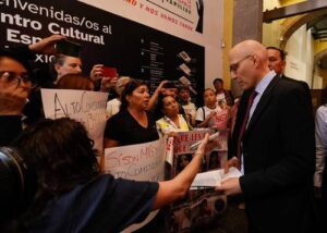 268f1b5567d64d27b64443d118e9e8d4