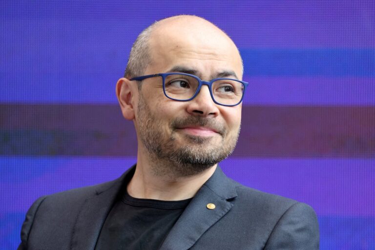 216f88ca018d4b4c9e1e5683b727f7e9